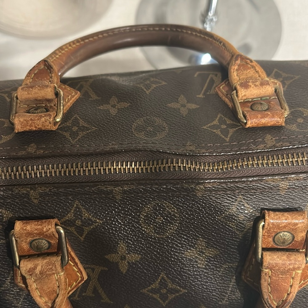 Authentic Louis Vuitton speedy 30 - Picture 14 of 17